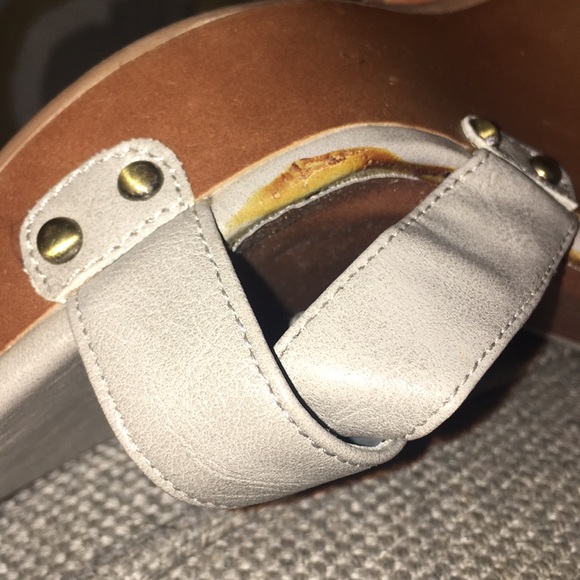 Charlotte Russe Grey Wedge Platform Shoes - Picture 4 of 4